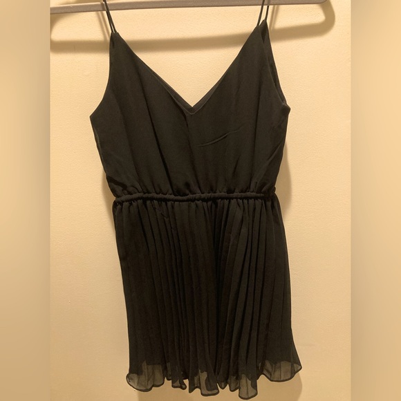 ASOS pleated black top/dress - Picture 3 of 3